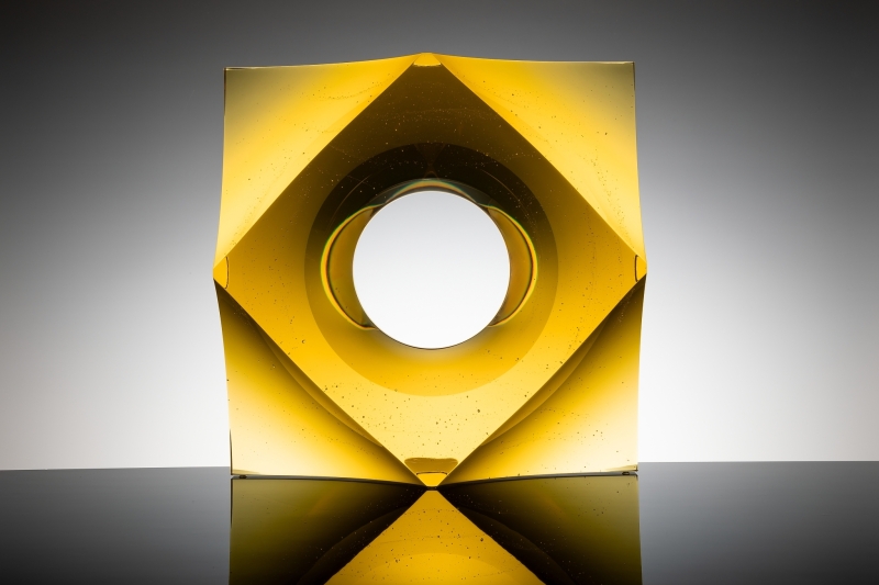 Fotografie tavené skleněné plastiky Stanislav Bém